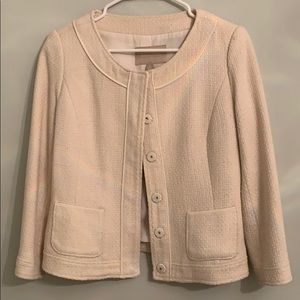 White coat perfect for your work style